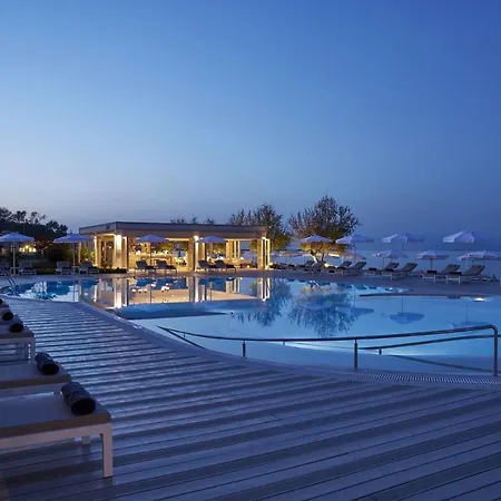 Capo Di Corfu 카보스