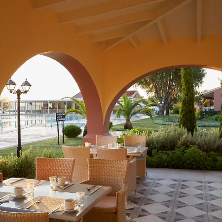 Capo Di Corfu 아파트호텔