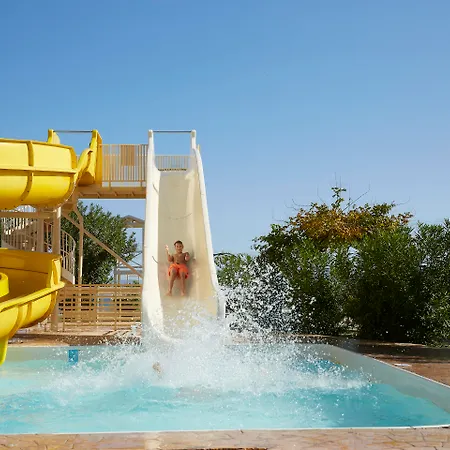 아파트호텔 Capo Di Corfu