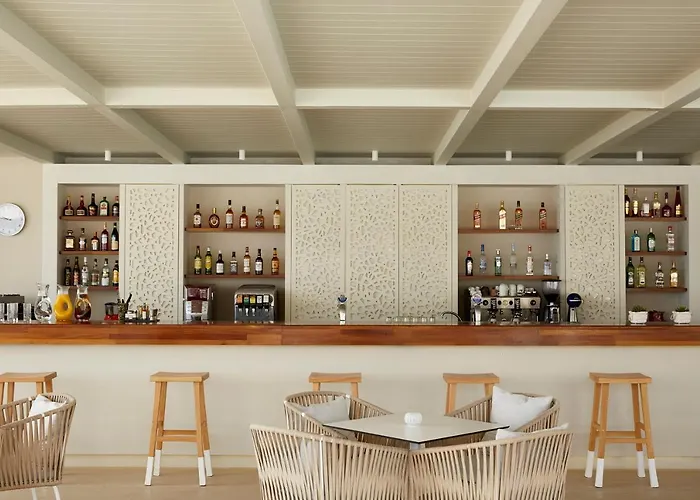 Capo Di Corfu Hotel apartamentowy Kávos