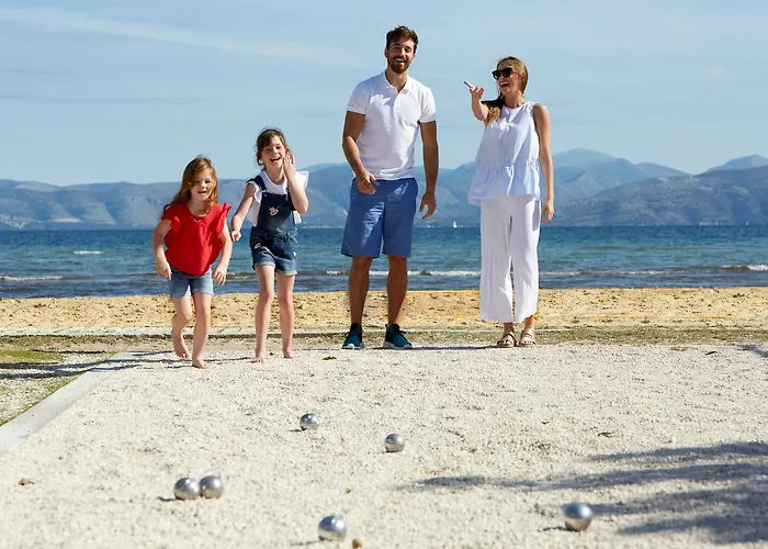 Ξενοδοχείο με διαμερίσματα Aquis Capo Di Corfu 3*