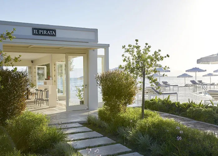 Aquis Capo Di Corfu Ξενοδοχείο με διαμερίσματα 3*